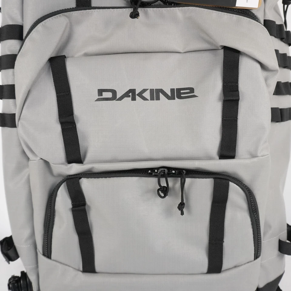 Paquete de peces Dakine Ulua 60L en Griffin (gris y negro) impermeable/aislado/correas Foto 2 de 4