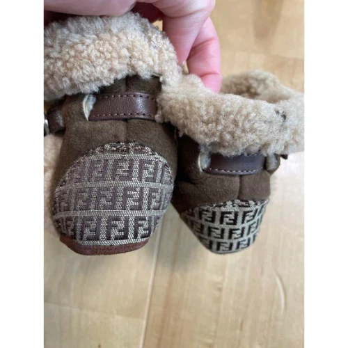 Zapatos de Bebé FENDI Botas Zucca Marrón Talla US 5 - 5.5M / 12.5 cm Usados Auténticos Foto 3 de 4