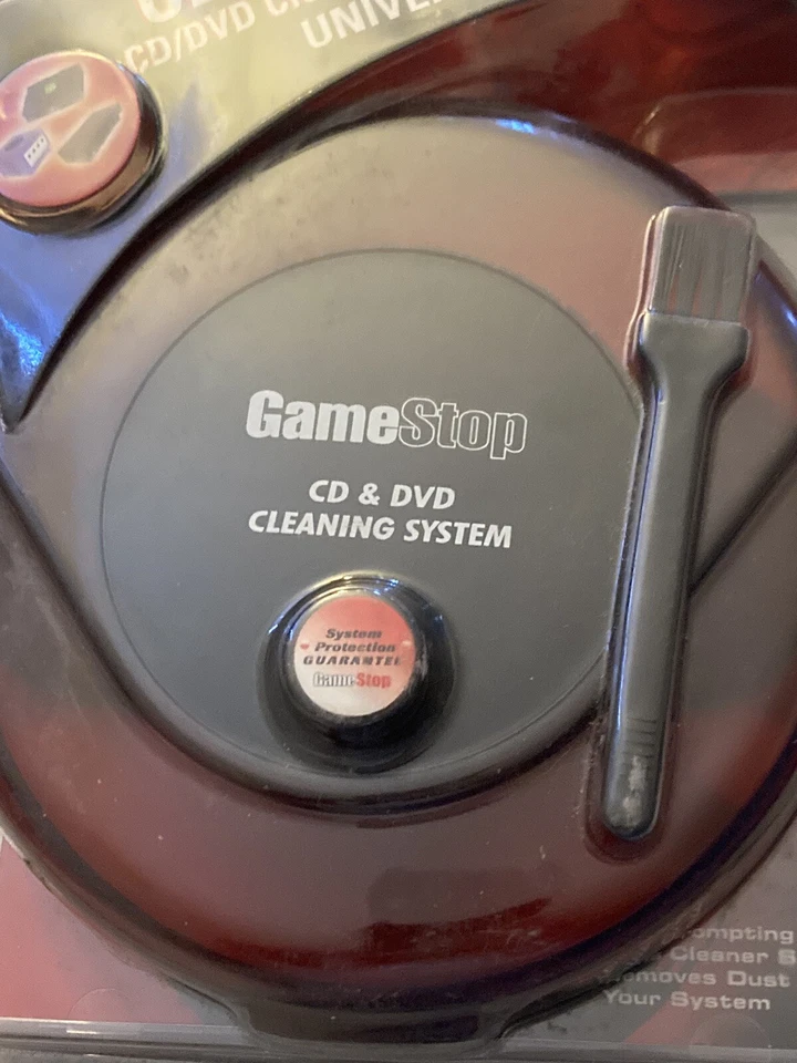 NEW Unopened Gamestop Cleaning Kit CD/DVD Cleaner And Lens Cleaner Universal - Image 3 of 4