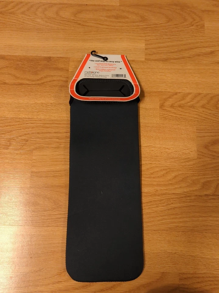 Houdini Wine to Go Wine Bottle Carrier Black Neoprene Insulated  - Image 4 of 4