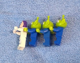 LEGO Toy Story Buzz Lightyear Star Command Set &ndash; Complete w/ Buzz, Ship,...