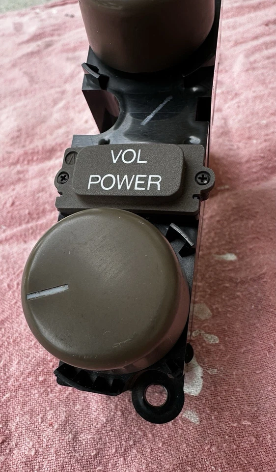 CONTROLE INTERRUPTOR BOTÃO LIGA/DESLIGA VOLUME TEMPERATURA FABRICANTE DE EQUIPAMENTO ORIGINAL LEXUS 92-00 SC300 SC400 Marrom - Imagem 4 de 4