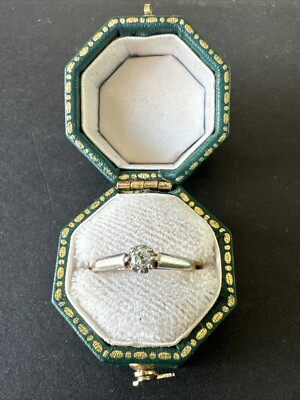 18 Karat Gold & 2,5 Karat Diamant, Platin Schulterring, Größe J,5 (UK) / 5,5 (US)