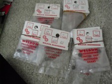 Vintage Lot of 17 Weldun Engineering Slot Car Gears NIP 64P 14T .093 Bore