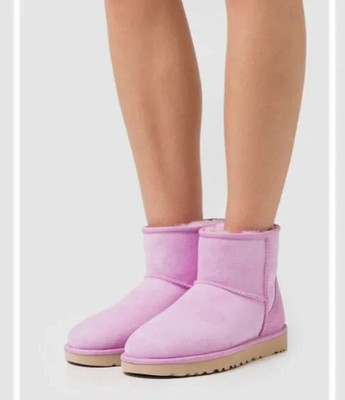 UGG Women's Classic Mini II Boot Size 5 | Waterproof Ankle Suede Shoes