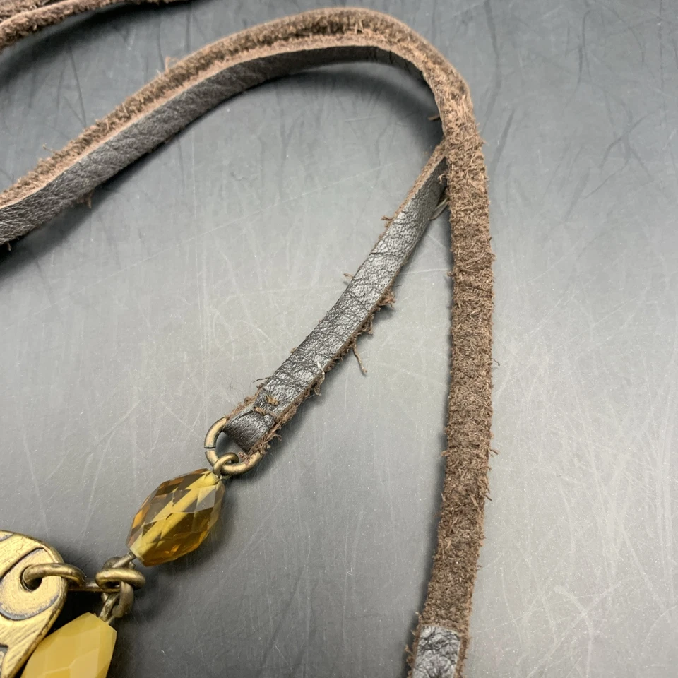 Colar longo boho marca sorte tom dourado lágrima marrom escuro cordão contas de vidro - Imagem 4 de 4