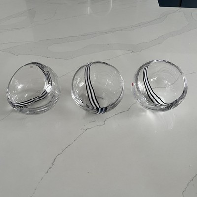 3 Caithness Stil schwarz und weiß Glas gestreift Schalen/Teelichter. Art Deco 4x4