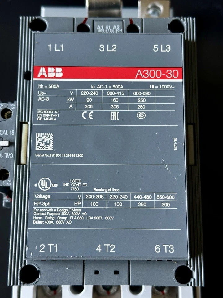 ABB A300-30-11 Contactor de 3 polos 500A 600V bobina de CA control de motor industrial Foto 2 de 4
