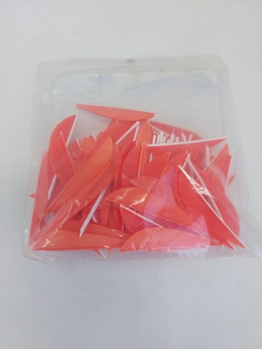 100pk Gateway Feathers 2.5" Right Wing: Parabolic Tangerine Orange 212RPSTG-100 - Picture 4 of 4