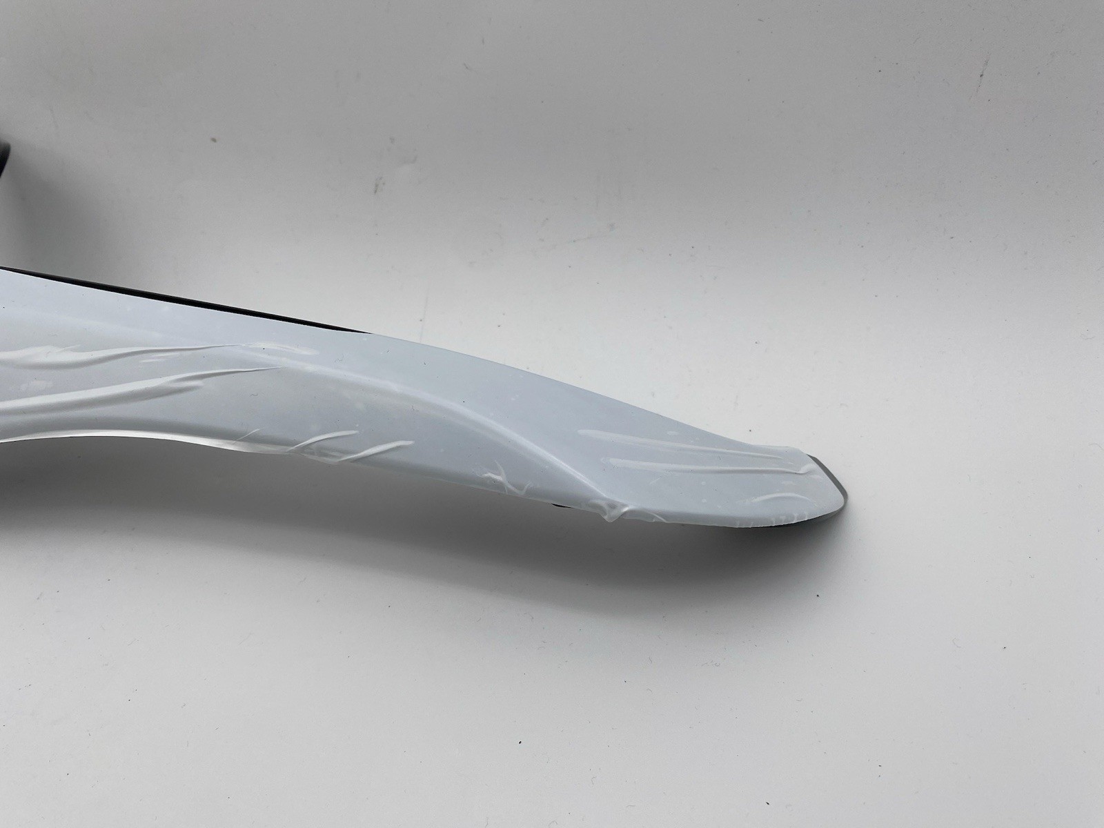 2019-2023 ASTON MARTIN VANTAGE DRIVER SIDE CENTER CONSOLE TRIM PANEL BLACK GLOSS