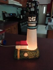CAPE COD MA. TABLE LIGHT HOUSE NIGHT LITE SEE PICTURES WORKS FINE VERY NICE