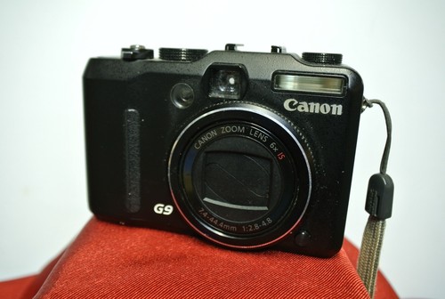 Canon PowerShot G9 Black 12.1MP Compact Digital Camera +, Excellent Value, LOOK! - Picture 2 of 8