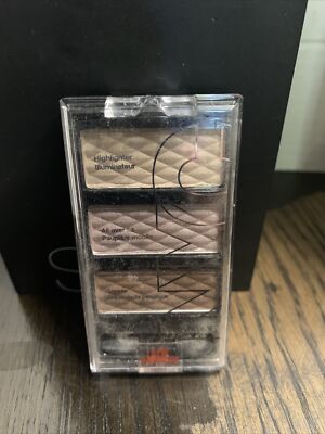 NYC New York Color 784 Late Night Latte  HD Color Trio Eye Shadow