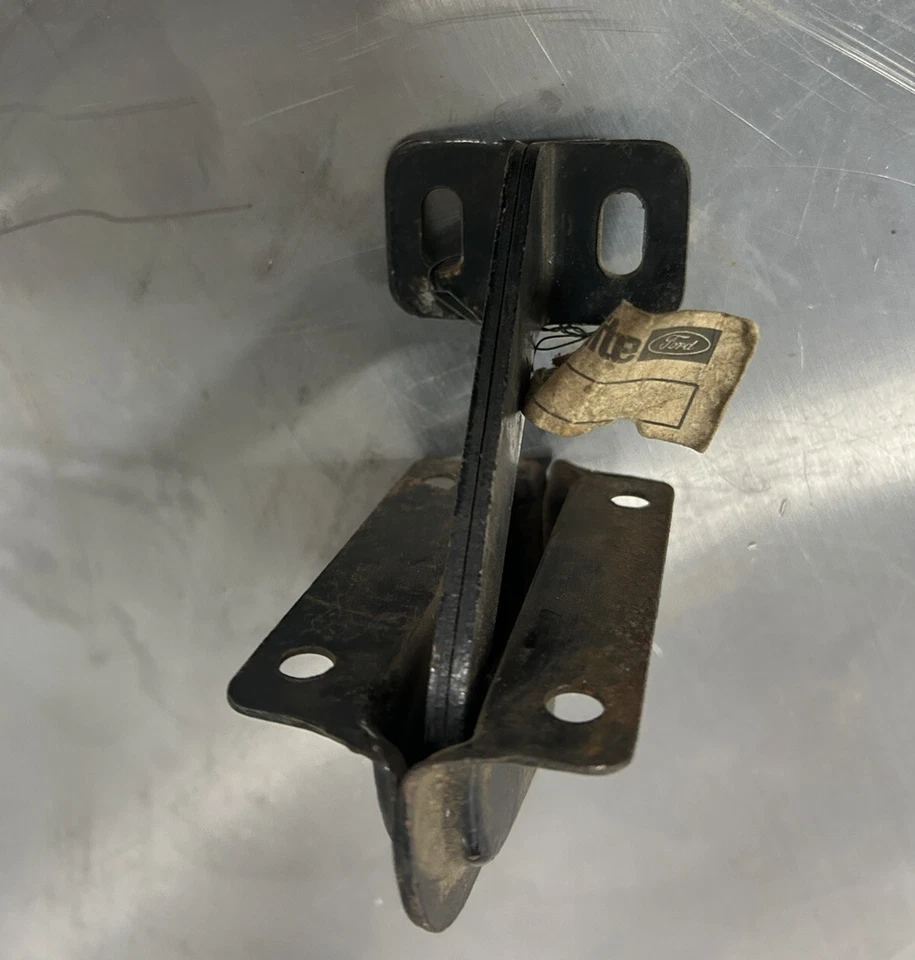 Camioneta pickup Willys Jeep 1947-1962 nueva de lote nuevo - bisagra de capó de camioneta - 663807 Foto 3 de 4