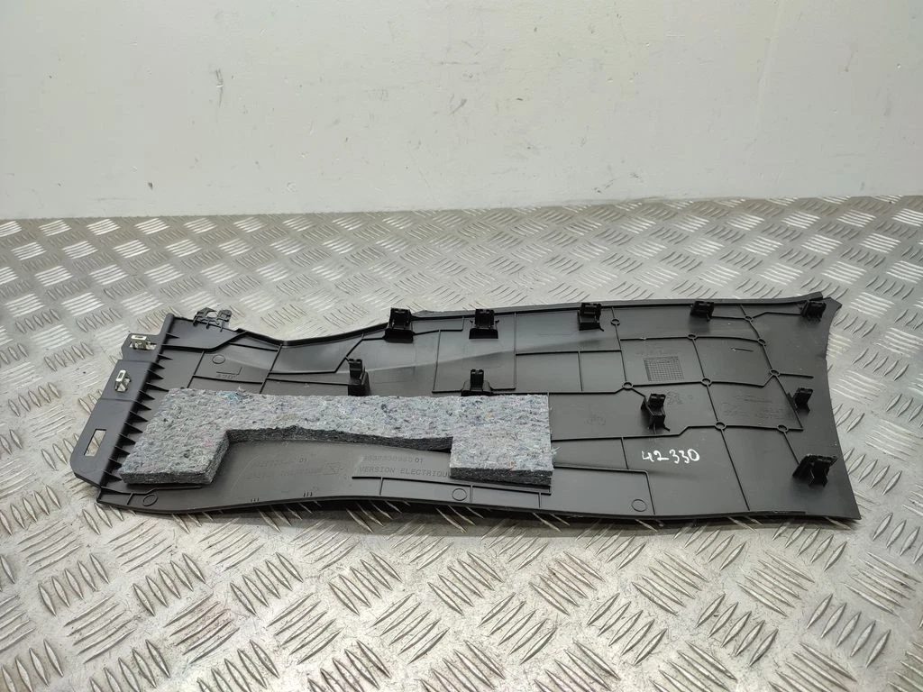 Peugeot 2008 II 2021 Right interior part 9825205480 SAU42330 | eBay