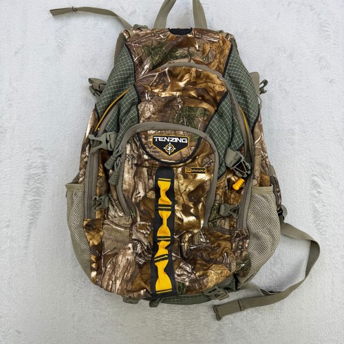 Tenzing TZ 2220 Hunting Backpack Camo Realtree Tactical Day Pack Hiking Rifle