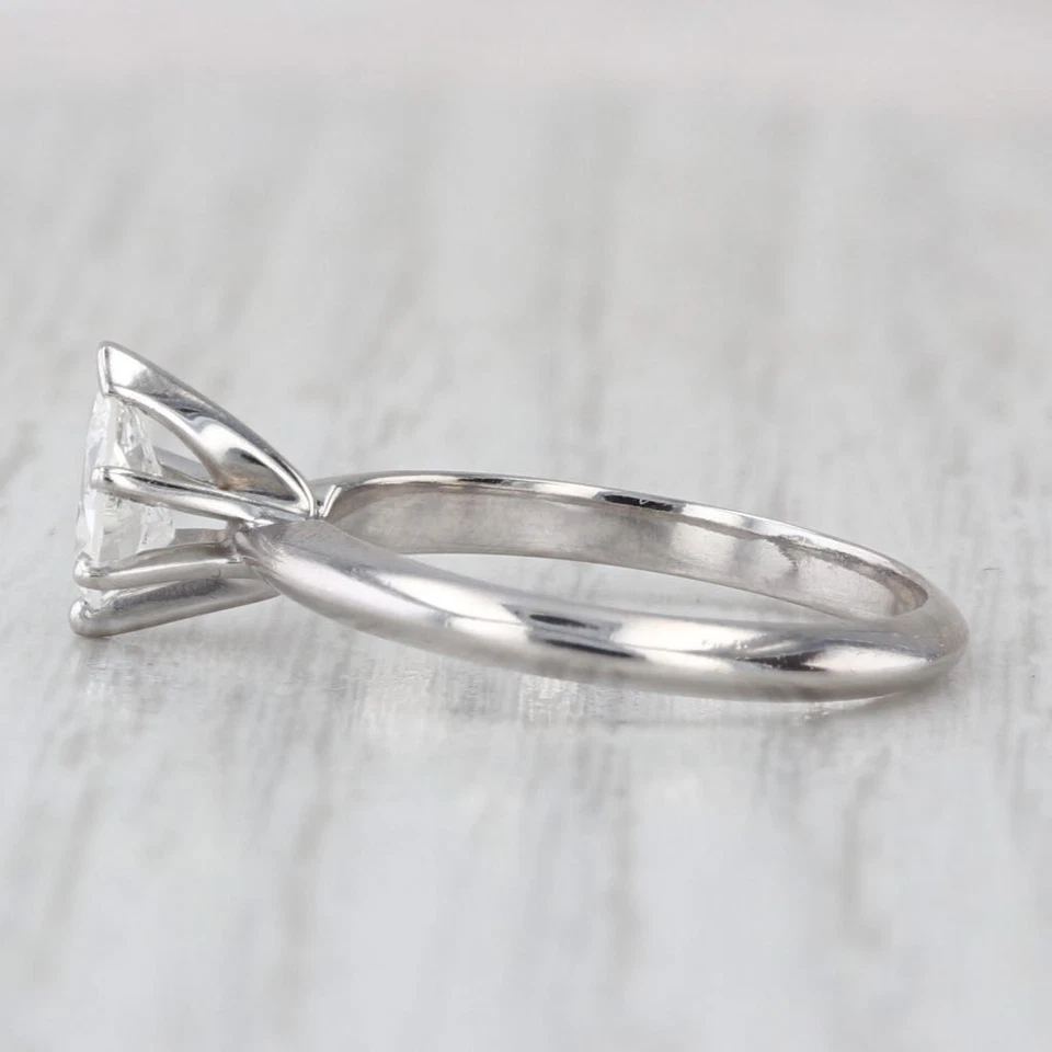 Anillo de compromiso solitario de diamantes pera de 0,50 quilates de oro blanco de 14 k talla 6 GIA Foto 3 de 4