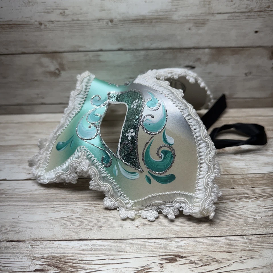 Máscara de Mascarada Venezia Teal Blanco Encaje Pintado a Mano Italia Mardi Gras Carnaval Foto 4 de 4