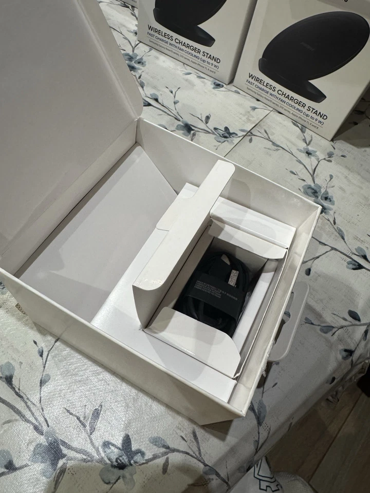 CARGADOR INALÁMBRICO SAMSUNG (CARGA RÁPIDA) - Imagen 4 de 4