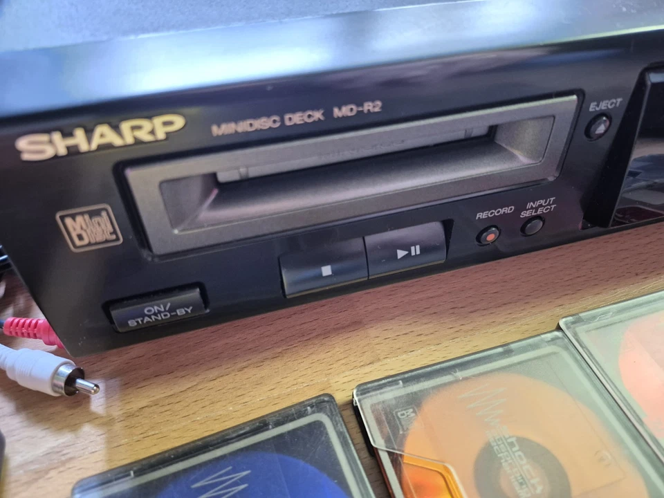 Sharp MiniDisc Deck MD-R2 Mini Disc Spieler Inkl. Fernbedienung 13 Mini Discs - Bild 4 von 4