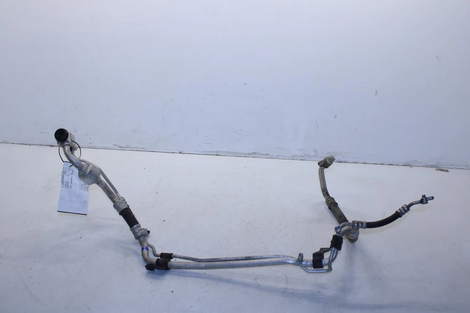 2011-2014 Hyundai Veloster 1.6L FWD AC Conditioning Suction and Liquid Tube Line - Image 3 of 4