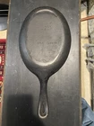 Wagner Ware Stylized Logo Sizzle Server Cast Iron Skillet 1095
