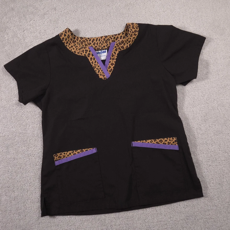 Camisa Landau Medical Scrub Feminina Média Preta Leopardo Decote V Bolsos Top - Imagem 2 de 4