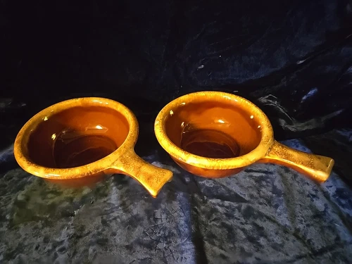 Lot Of 2 Vintage Hull Pottery USA Brown Drip Soup Chili Bowl W/Handle Oven Proof