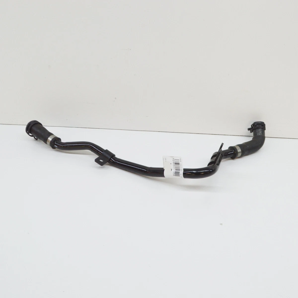 NEW MB CLA C117 RECIRCULATING PUMP TO ENGINE COOLANT HOSE  