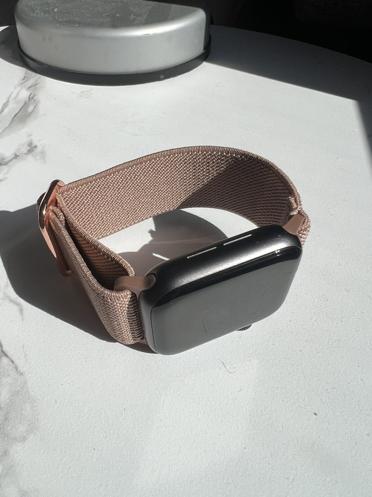 Apple Watch SE 40mm GPS + Cellular Space Gray Aluminum Case with 3 Band Colors-image