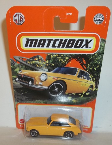 2022 MATCHBOX 1:64 MBX HIGHWAY 73/100 YELLOW 1971 MGB GT COUPE - Picture 1 of 10