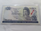 X8 New Zealand Reserve Bank (1977-1981) $10 Banknote P-166d Serial No. Misprint