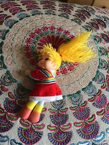 Vintage 1980s Rainbow Brite Bright Hugger Clip On Doll Soft Plush Toy 4.5" - Picture 2 of 6