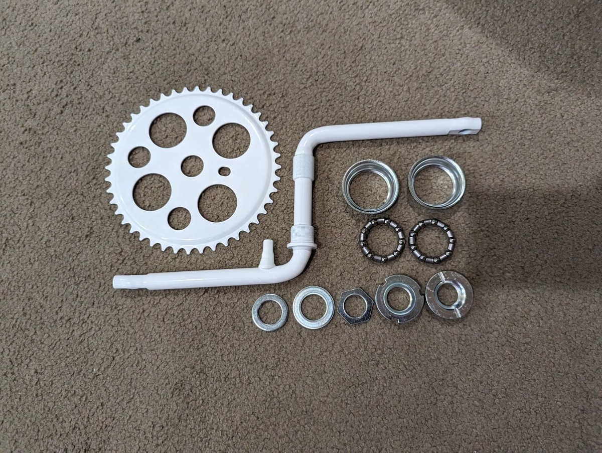 WHITE LUCKY 7 BICYCLE SPROCKET 44T, CRANKS 6 &1/2