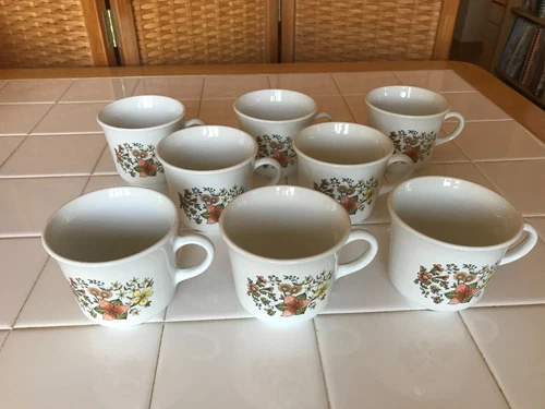 SET OF 8 VINTAGE CORELLE CORNING INDIAN SUMMER PATTERN COFFEE CUPS/MUGS