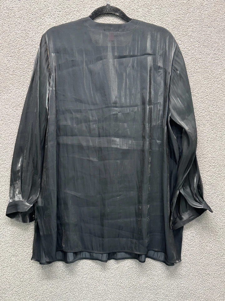 Женская блузка Vince Camuto 2X с разделенным вырезом серебристая серая атласная с гофрированным длинным рукавом - Изображение 3 из 4