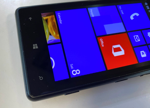 Nokia Lumia 820 - Smartphone - Unlocked - 8GB Black Windows 8.1 4G LTE - Picture 3 of 9