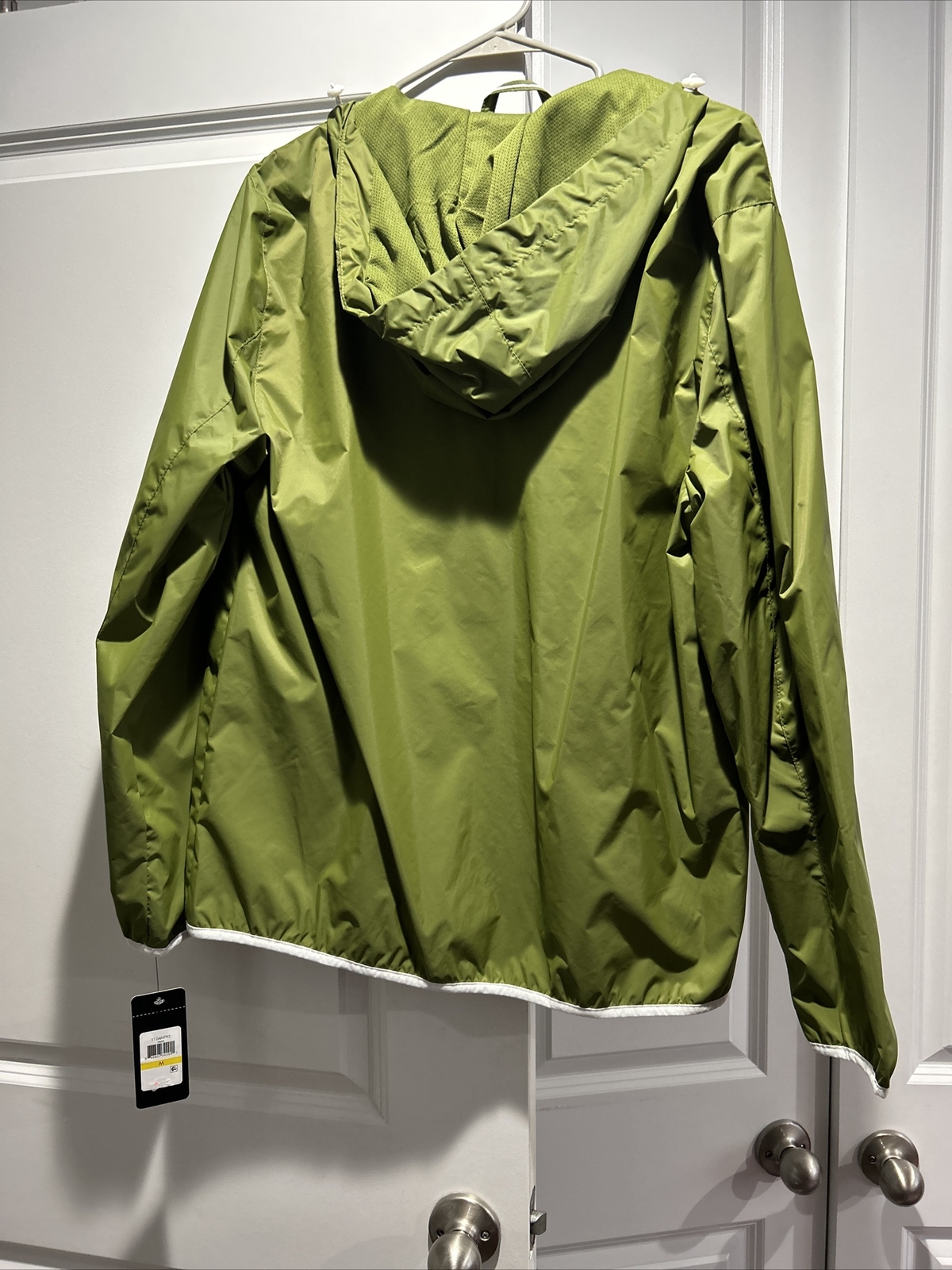 guess light weight nylon windbreaker spellout logo moss green size medium 
