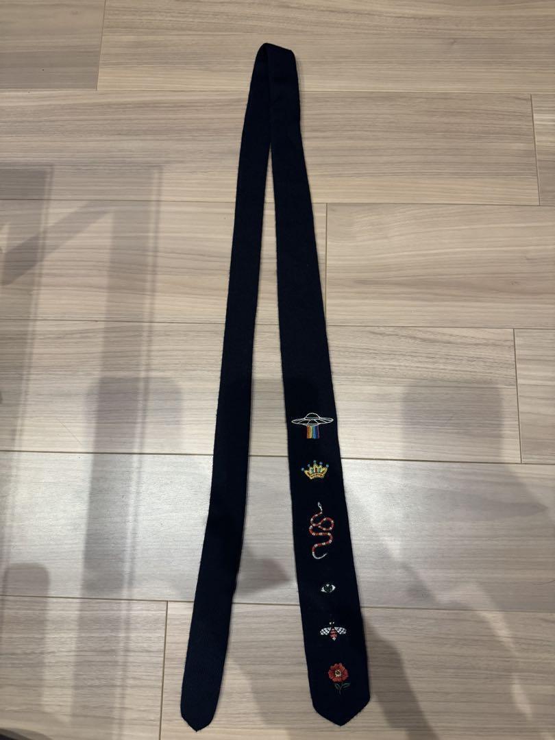GUCCI TIE BTS V Taehyung Wearing Embroidered Tie Black UFO