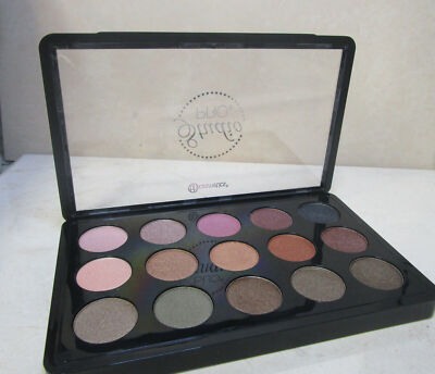 BH Cosmetics Studio Pro Dual Effect Wet/Dry Eyeshadow Palette 0.9 oz