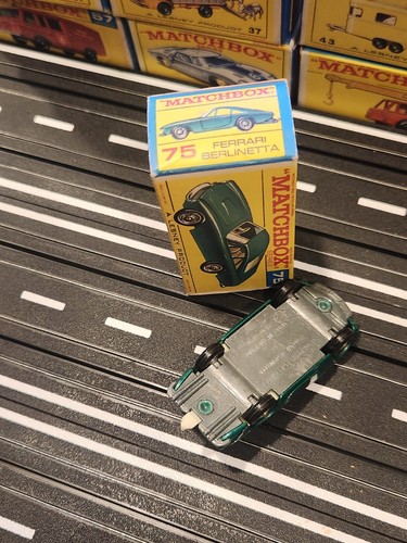 MATCHBOX LESNEY #75 Ferrari Berlinetta : Mint / Boxed Original Vintage NOS MINT - Picture 3 of 3