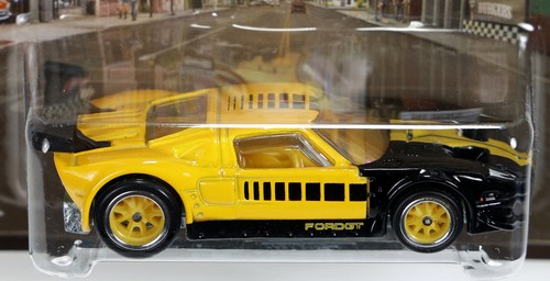 Hot Wheels Ford GT Boulevard Series - X8292 NRFP 2012 gelb/schwarz 1:64 - Bild 2 von 4