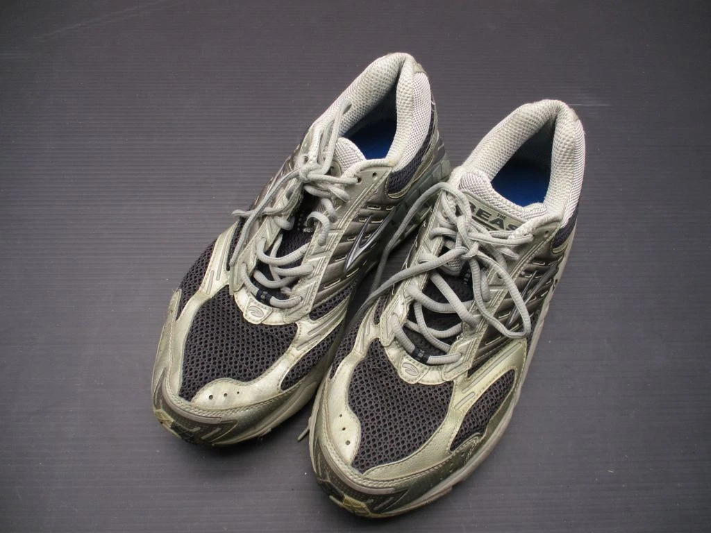 Brooks mogo mens sale