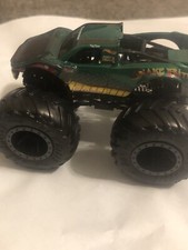 Hot Wheels Monster Jam- Snake Bite- 1:64- Shipping Discounts