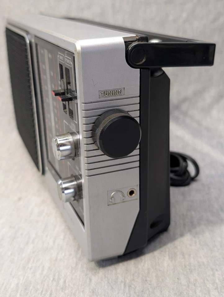 General Electric AM/FM Portable Radio Model 7-2857A Vintage 70's 80's Works Foto 4 de 4