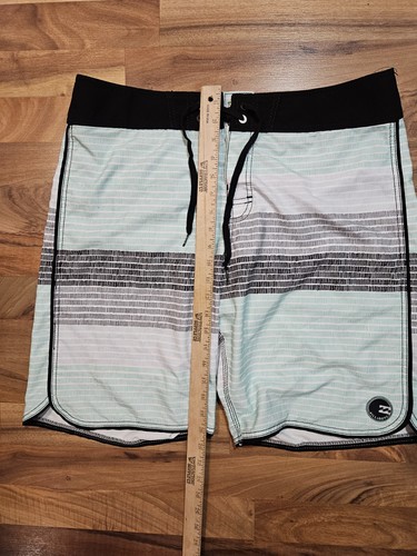 Billabong Platinum X PX4 Board Shorts Size 36 Hydrostretch Swim Trunks Striped - Picture 6 of 8