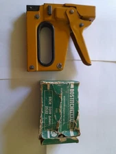 Bostitch Staple Gun Heavy Duty Stapler T5 Tacker Tool Model T-5 Made In USA