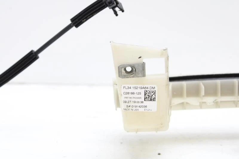 Actuador de pestillo de cerradura de puerta delantera derecha Ford F150 2015-20 FL34-15219A64-DM fabricante original Foto 3 de 4