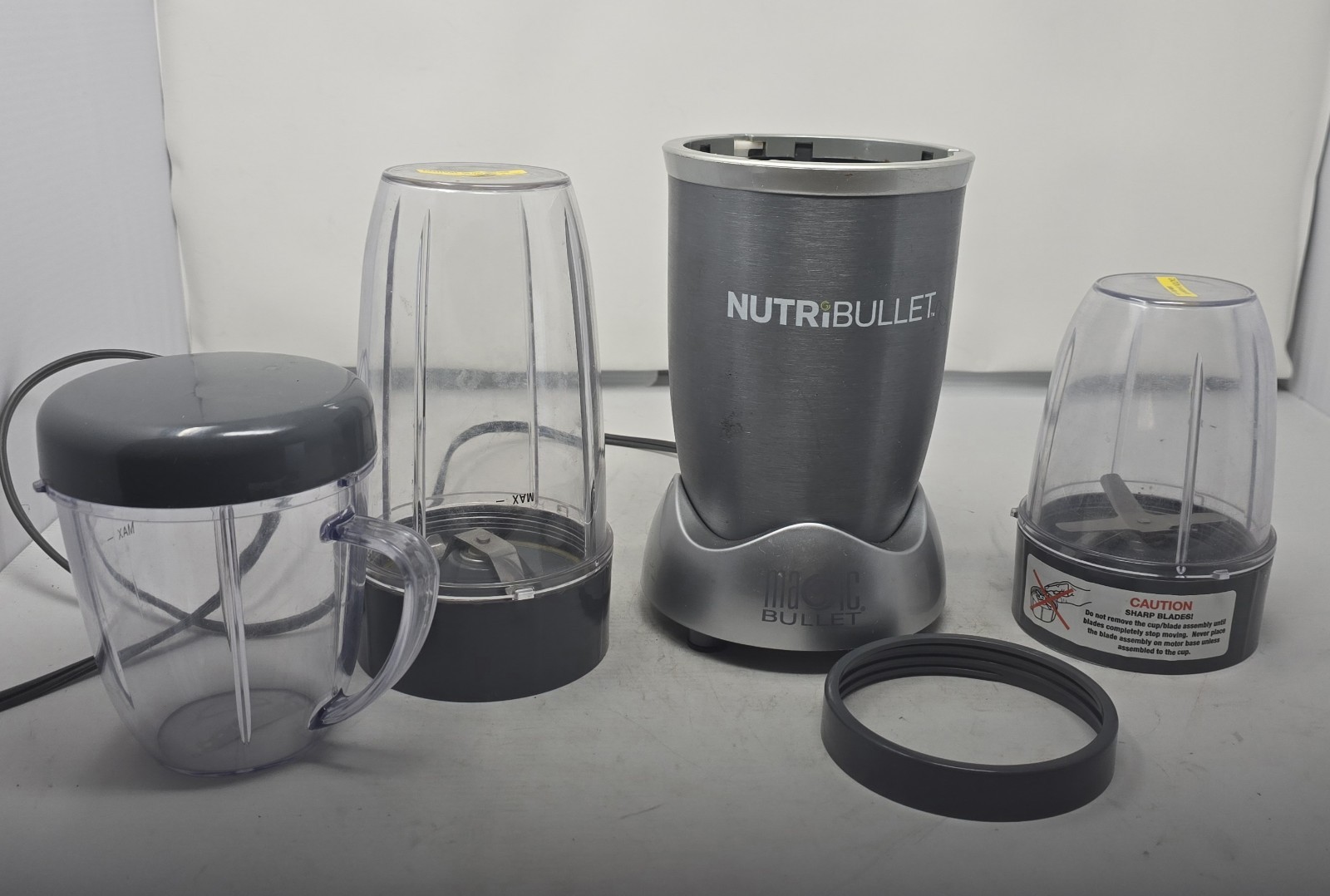 Nutribullet Magic Bullet  NB101B High Speed Blender Mixer With Accessories Works