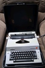 Olympia Report Electric Typewriter w/Case FOR PARTS/REPAIR thumbnail